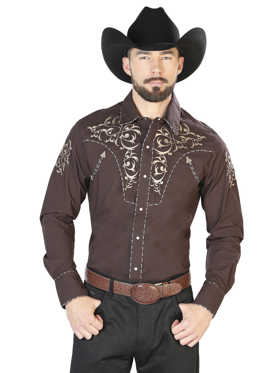 Camisa Vaquera Bordada Manga Larga Cafe para Hombre 'El Señor de los Cielos' - ID: 42885 Camisas Bordadas El Señor de los Cielos