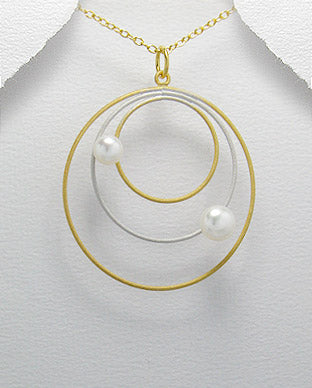 Dije de Tres Aros de Plata Ley 925 Chapado en Oro de 14K y Perlas de Agua Dulce - 925 Sterling Silver Plated with 14K Gold and Freshwater Pearls Three Hoop Pendant - ID: 111986358 Bellash
