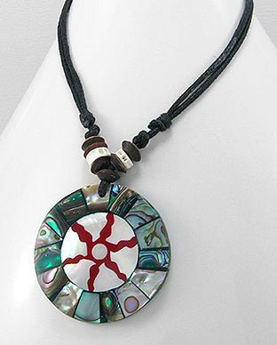 Collar Ajustable Artesanal de Concha Natural de Mar, Madera, Hueso y Algodon - Natural Sea Shell and Wood and Cotton Handmade Adjustable Necklace - ID: 48576483 Bellash