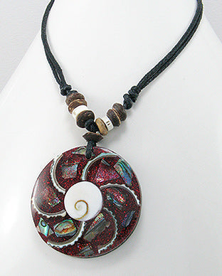 Collar Ajustable Artesanal de Concha Natural de Mar, Madera, Hueso y Algodon - Natural Sea Shell and Wood and Cotton Handmade Adjustable Necklace - ID: 48576484 Bellash