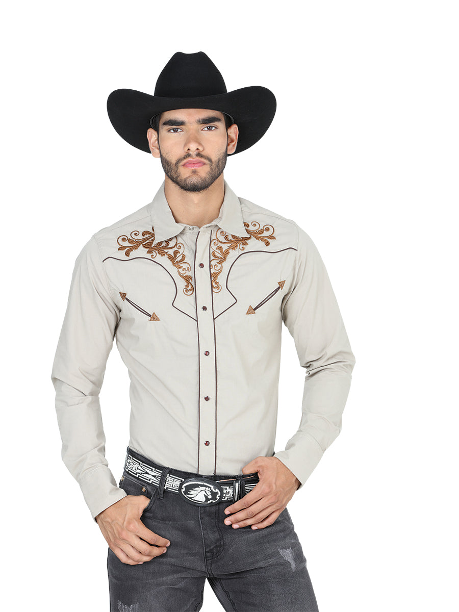 Camisa Vaquera Bordada Manga Larga Caqui para Hombre 'El Señor de los Cielos' - ID: 123924 Camisas Bordadas El Señor de los Cielos Khaki