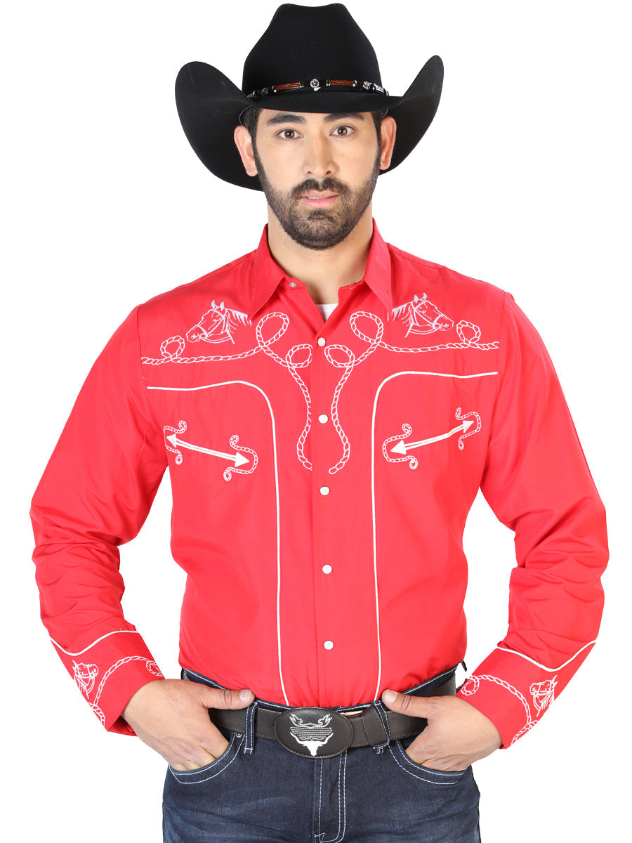 Camisa Vaquera Bordada Manga Larga Rojo para Hombre 'El Señor de los Cielos' - ID: 126716 Camisas Bordadas El Señor de los Cielos Red