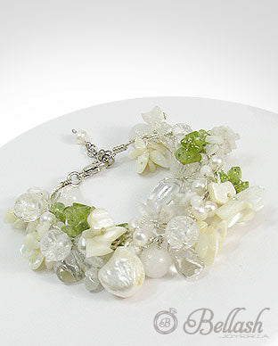 Pulsera Artesanal de Madre Perlas, Perlas y Vidrio - Mother of Pearl, Pearls and Glass Handmade Bracelet - ID: 50727179 Bellash