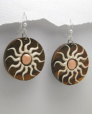 Aretes de Sol Colgantes Artesanales de Madera y Cobre - Wood and Copper Handmade Hanging Sun Earrings - ID: 66796230 Bellash